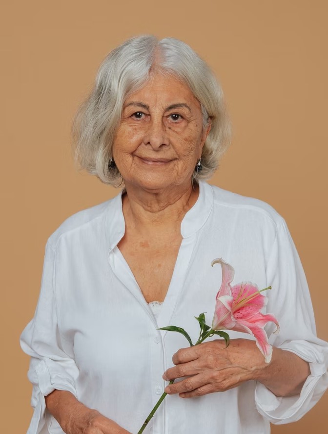 Sophie, 61 ans — Clermont-Ferrand